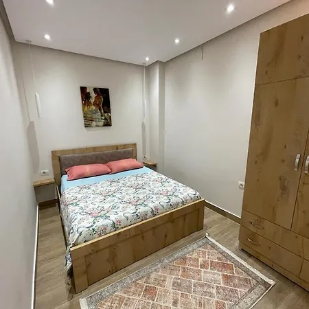 Modern 1 Bedroom Apartamento